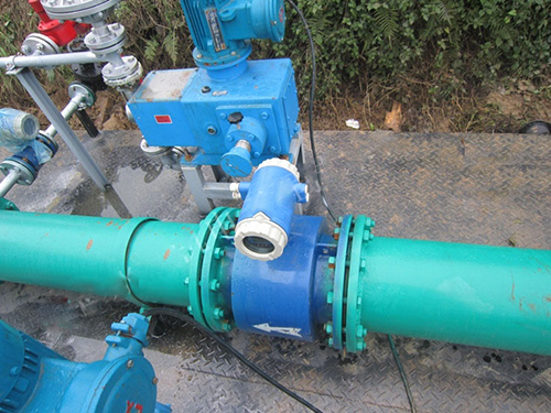 dn500電磁流量計(jì)工作現(xiàn)場圖
